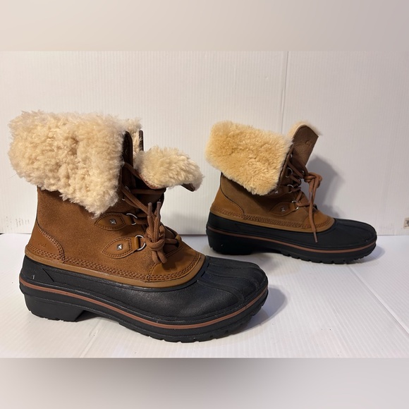 CROCS suede lined snow duck boots women size 10 - Picture 2 of 12